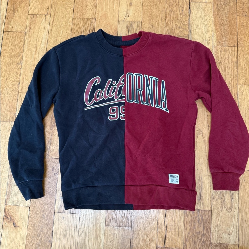 HOLLISTER men’s graphic split sweatshirt size XS